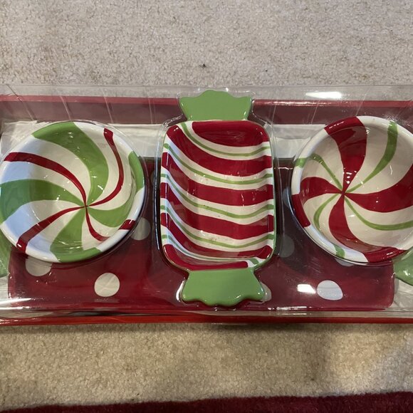 Holiday Christmas Serving Set - 4 pieces - candy - Red, Green, White - NEW - Picture 4 of 6